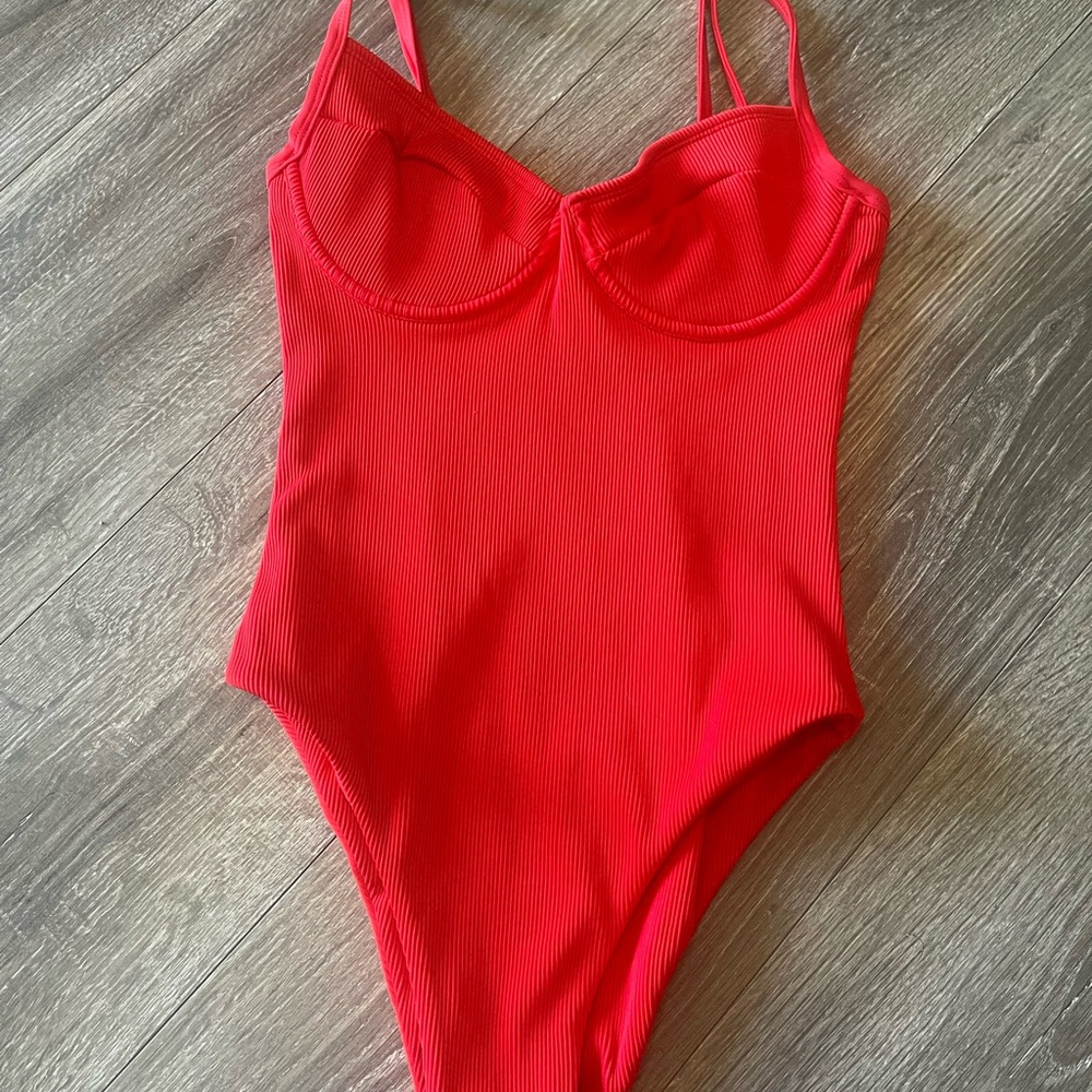Kulani kinis red one piece
